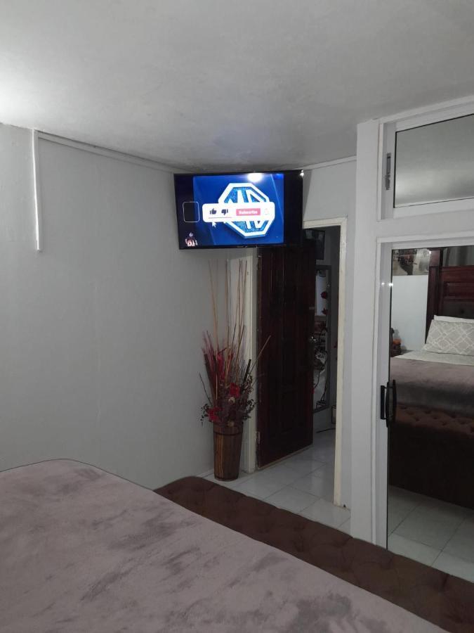 Zipcode Hideaway Guesthouse ポートモア エクステリア 写真