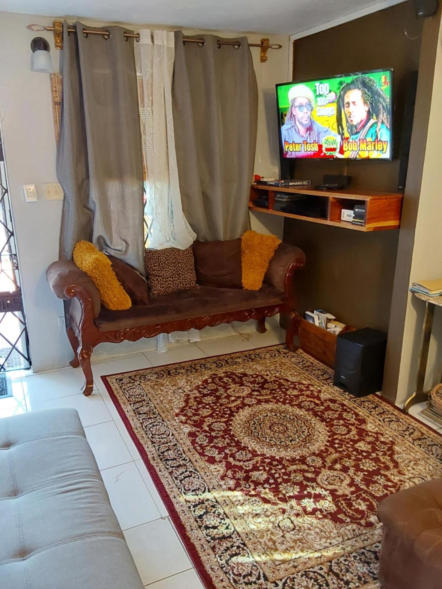 Zipcode Hideaway Guesthouse ポートモア エクステリア 写真